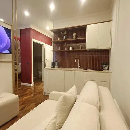 Aria Domus بيت ضيافة لاسترا أَ سينيا
